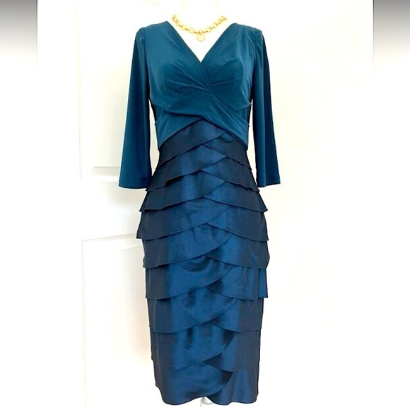 Adrianna Papell Teal Stretch Pleated Shutter VNeck 3/4 Sleeve Work Party Dress 6 - Picture 1 of 11